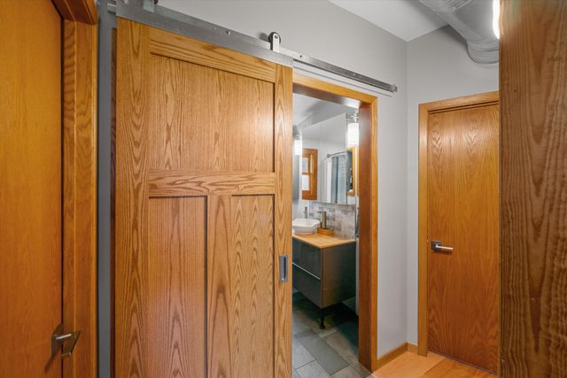 2658 Hampshire Road, Ann Arbor, MI 48104