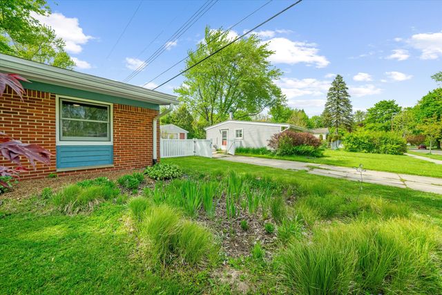 2658 Hampshire Road, Ann Arbor, MI 48104