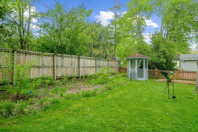2658 Hampshire Road, Ann Arbor, MI 48104