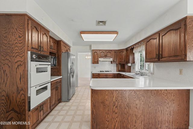 150 Dugan Lane, Toms River, NJ 08753