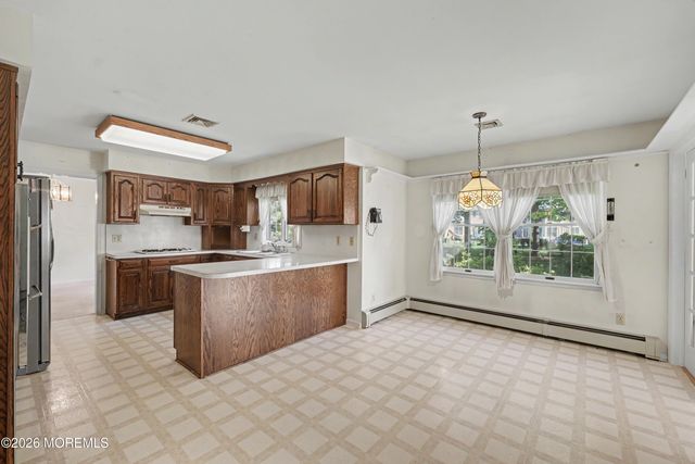 150 Dugan Lane, Toms River, NJ 08753