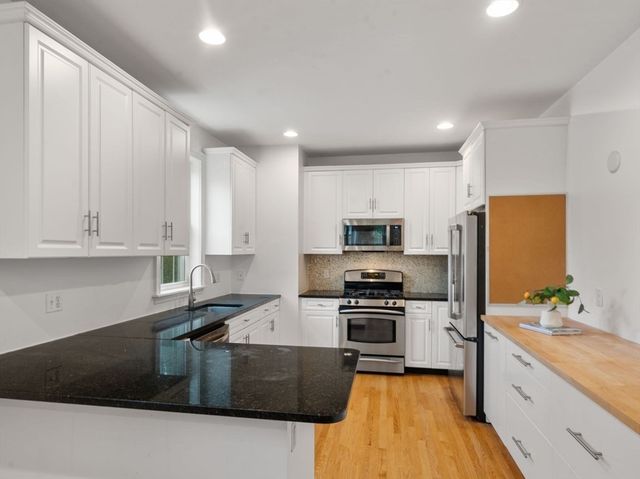 155 Oak Street, Needham, MA 02492