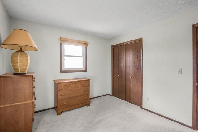 16420 Lake Ridge Drive, Maple Grove, MN 55311