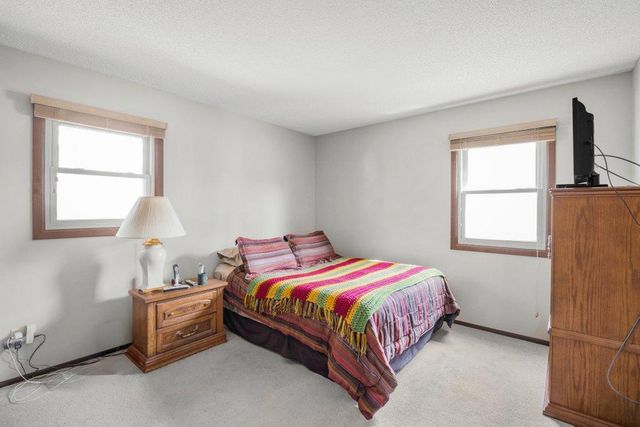 16420 Lake Ridge Drive, Maple Grove, MN 55311