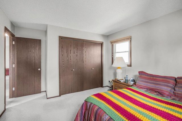 16420 Lake Ridge Drive, Maple Grove, MN 55311