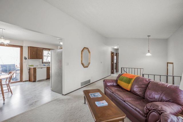 16420 Lake Ridge Drive, Maple Grove, MN 55311