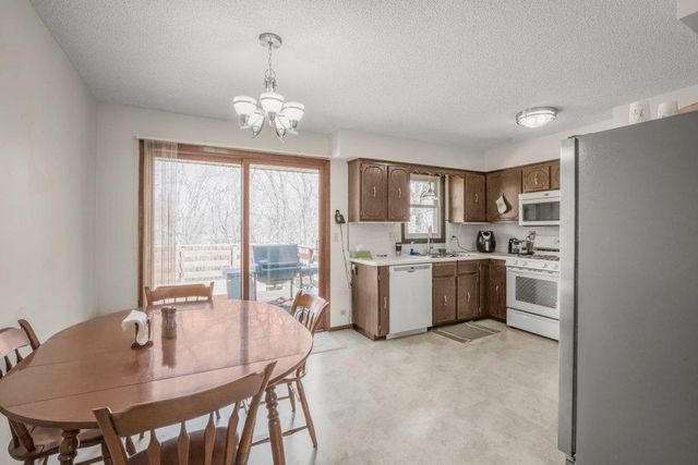 16420 Lake Ridge Drive, Maple Grove, MN 55311