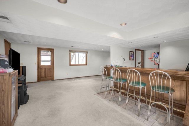 16420 Lake Ridge Drive, Maple Grove, MN 55311