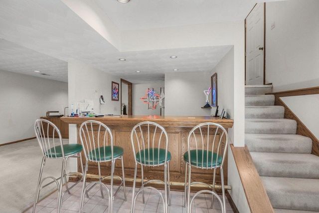 16420 Lake Ridge Drive, Maple Grove, MN 55311