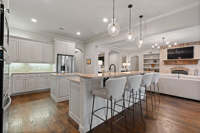 220 Bearclaw Circle, Aledo, TX 76008