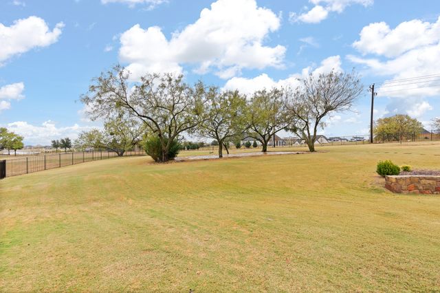 220 Bearclaw Circle, Aledo, TX 76008