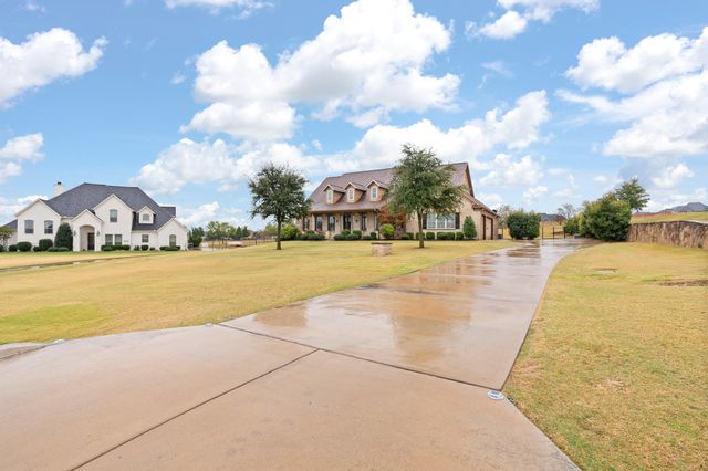 220 Bearclaw Circle, Aledo, TX 76008