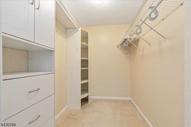 210 Stratford Pl, Bridgewater Twp., NJ 08805