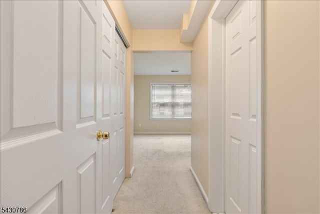 210 Stratford Pl, Bridgewater Twp., NJ 08805