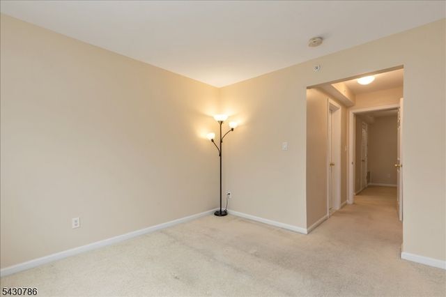 210 Stratford Pl, Bridgewater Twp., NJ 08805