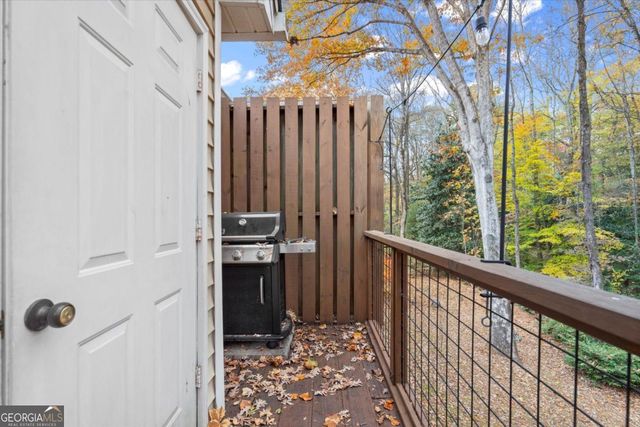 1030 Sasha Lane, Roswell, GA 30075