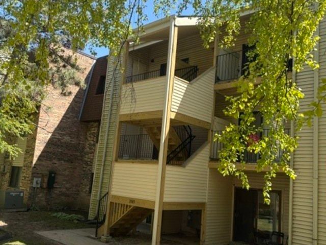 200 S Waters Edge Drive 202, Glendale Heights, IL 60139