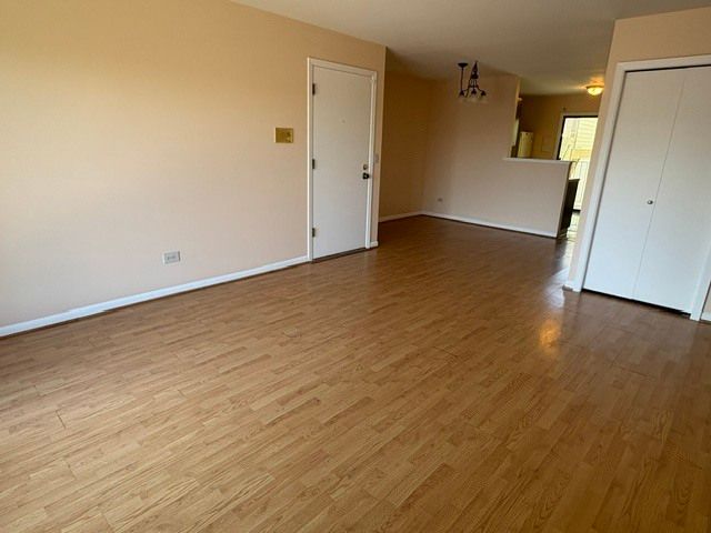 200 S Waters Edge Drive 202, Glendale Heights, IL 60139