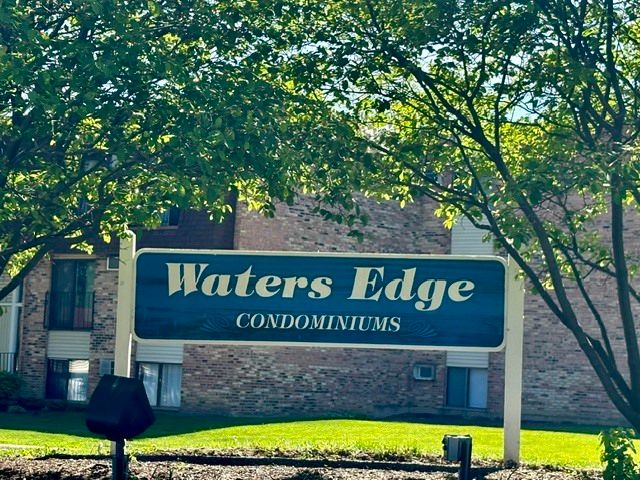 200 S Waters Edge Drive 202, Glendale Heights, IL 60139