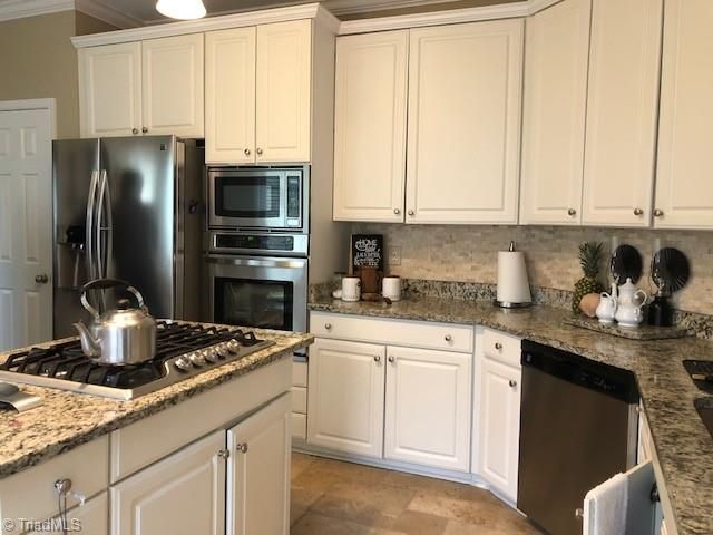 6300 High View Road, Greensboro, NC 27410