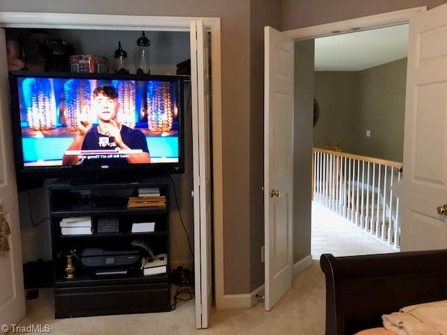 6300 High View Road, Greensboro, NC 27410