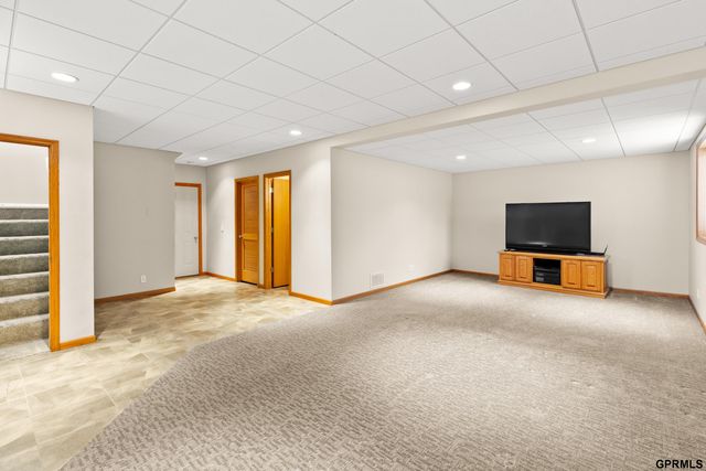 2453 N 153Rd Avenue, Omaha, NE 68116