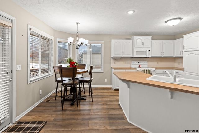 2453 N 153Rd Avenue, Omaha, NE 68116