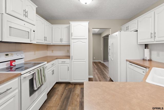 2453 N 153Rd Avenue, Omaha, NE 68116