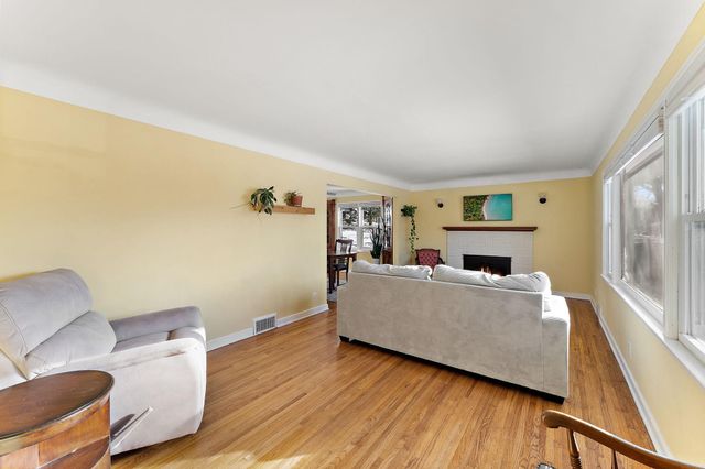 1018 Delaware Avenue, West Saint Paul, MN 55118