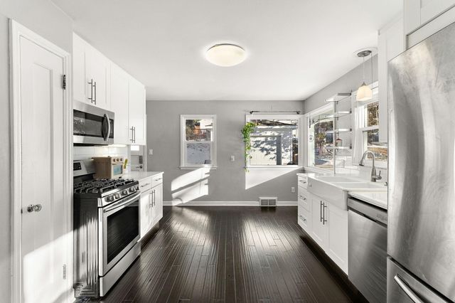 1018 Delaware Avenue, West Saint Paul, MN 55118