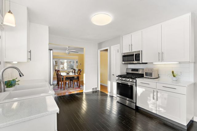 1018 Delaware Avenue, West Saint Paul, MN 55118