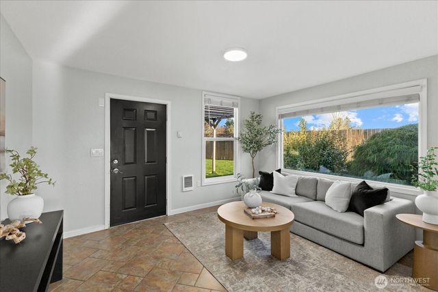 24517 Buckley Tapps Highway E, Buckley, WA 98321