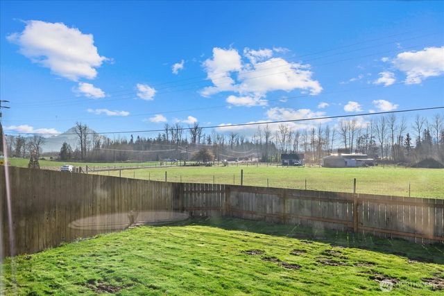 24517 Buckley Tapps Highway E, Buckley, WA 98321