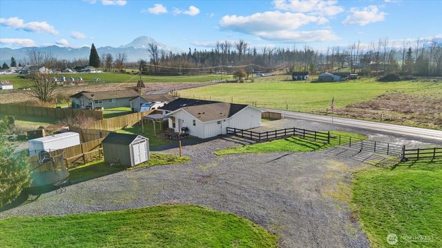 24517 Buckley Tapps Highway E, Buckley, WA 98321