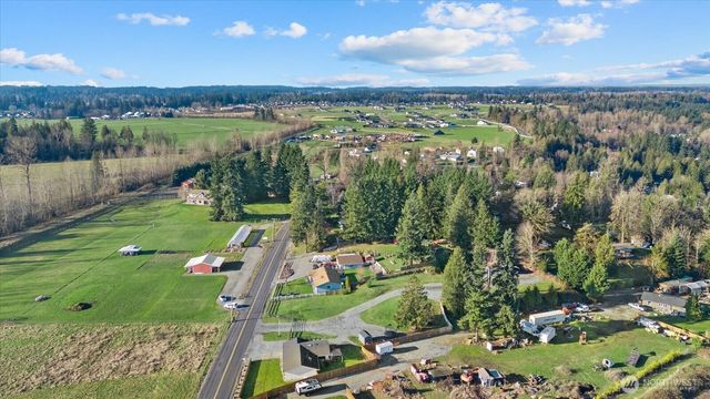 24517 Buckley Tapps Highway E, Buckley, WA 98321