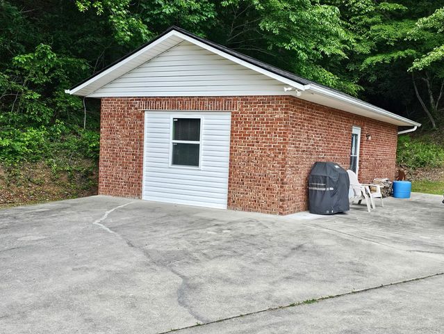 45 Sulpher Lane, Andrews, NC 28901