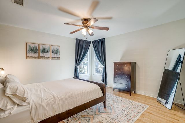 1000 E Walnut Street, Hillsboro, TX 76645