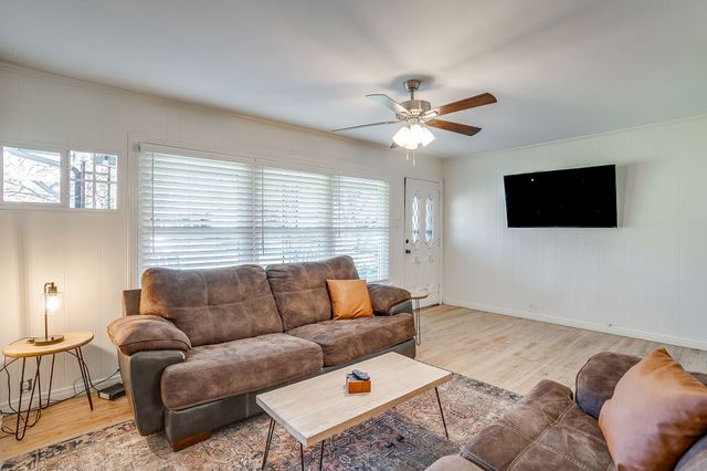 1000 E Walnut Street, Hillsboro, TX 76645