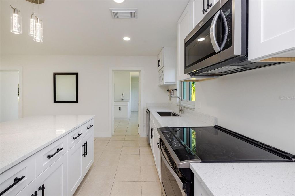 Image 8 of property listing at 204 ALABAMA COURT, Lehigh Acres, FL 33936