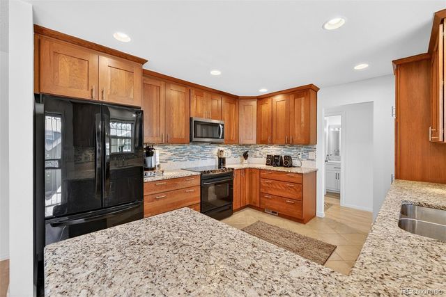 9142 E Amherst Drive A, Denver, CO 80231