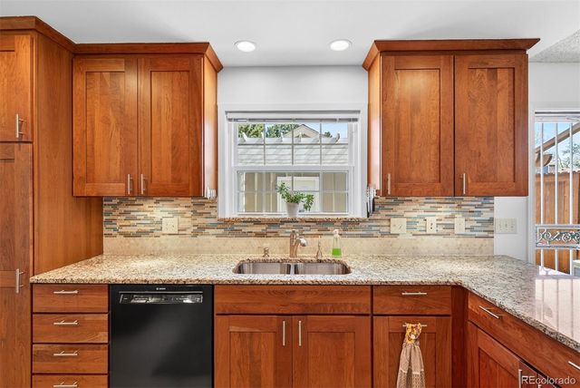 9142 E Amherst Drive A, Denver, CO 80231