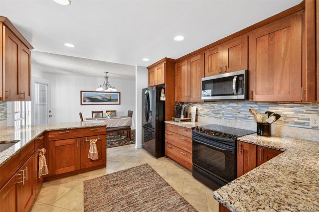 9142 E Amherst Drive A, Denver, CO 80231