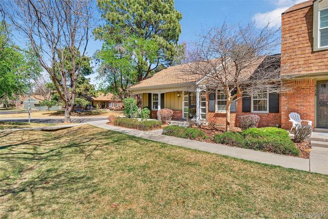 9142 E Amherst Drive A, Denver, CO 80231