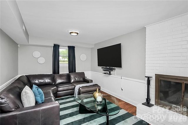 3052 Brookridge Lane, Charlotte, NC 28211