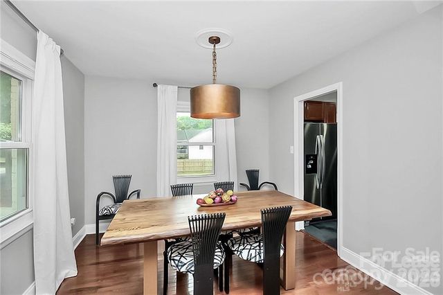 3052 Brookridge Lane, Charlotte, NC 28211