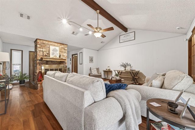 2809 El Camino Street, Bay City, TX 77414