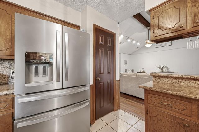 2809 El Camino Street, Bay City, TX 77414