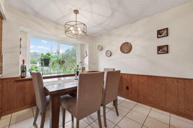 2809 El Camino Street, Bay City, TX 77414