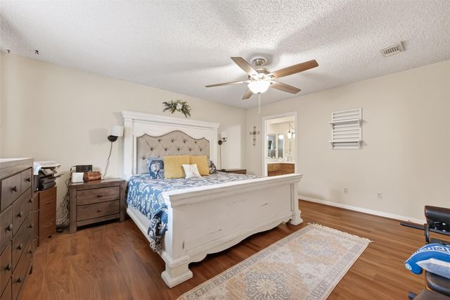 2809 El Camino Street, Bay City, TX 77414