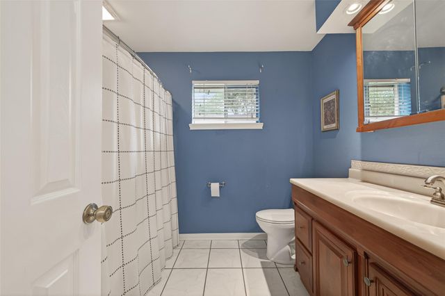 2809 El Camino Street, Bay City, TX 77414